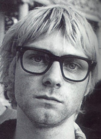 Kurt-Cobain-kurt-cobain-14788079-396-545